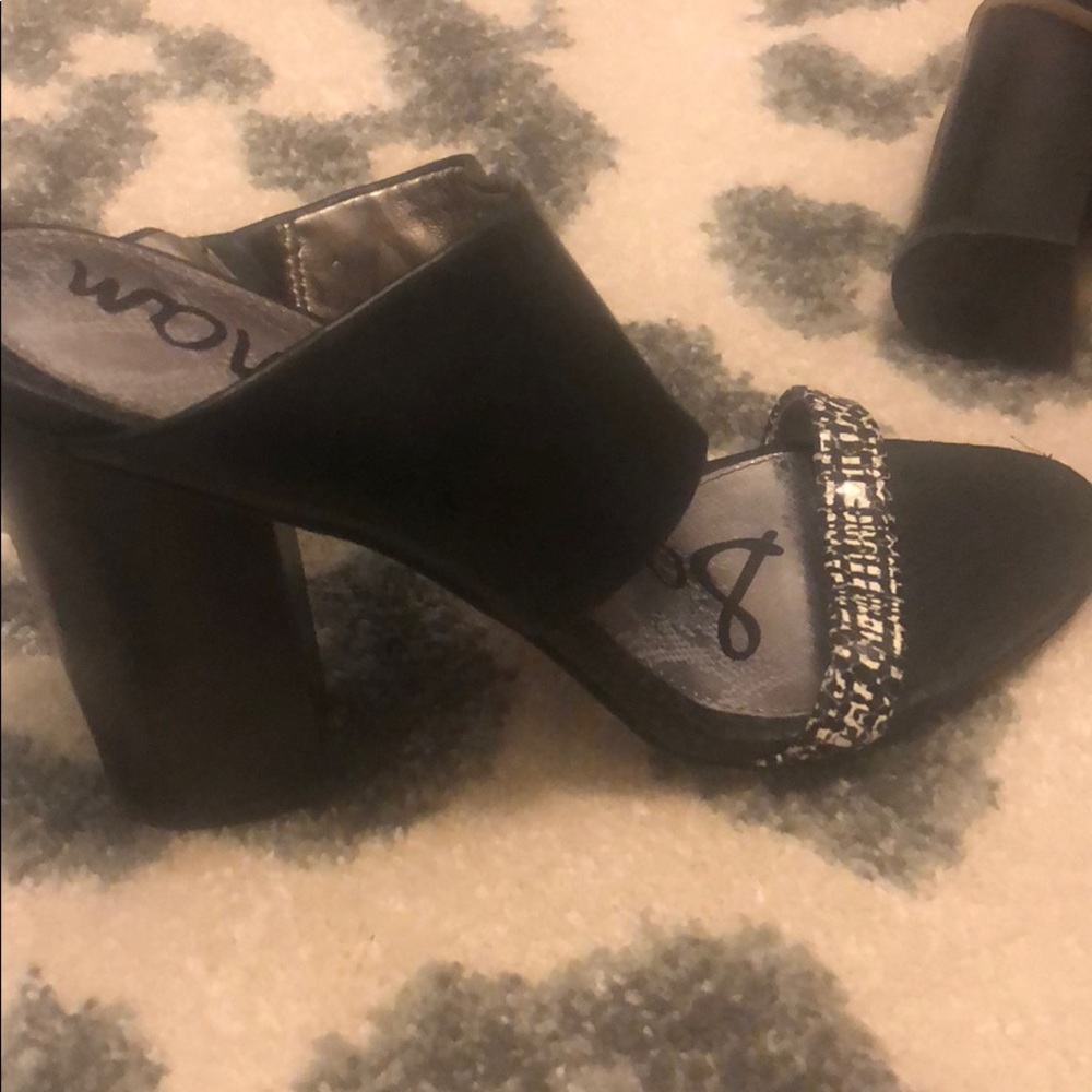 Black shoes with great heel! Excellent condition